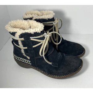 UGG Black Suede Moccasin Cove Boots Size 8